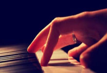 落后时刻球员挺身而出,扳回比分实现逆转